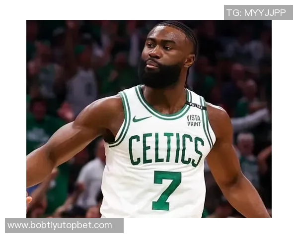 揭幕战主场对决76人杰伦布朗因左腿筋拉伤出战存疑 揭幕战主场对决76人杰伦布朗因左腿筋拉伤出战存疑