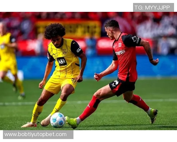 桑德兰队长扎卡英超出场243次平瑞士球员纪录展现不凡实力 桑德兰队长扎卡英超出场243次平瑞士球员纪录展现不凡实力